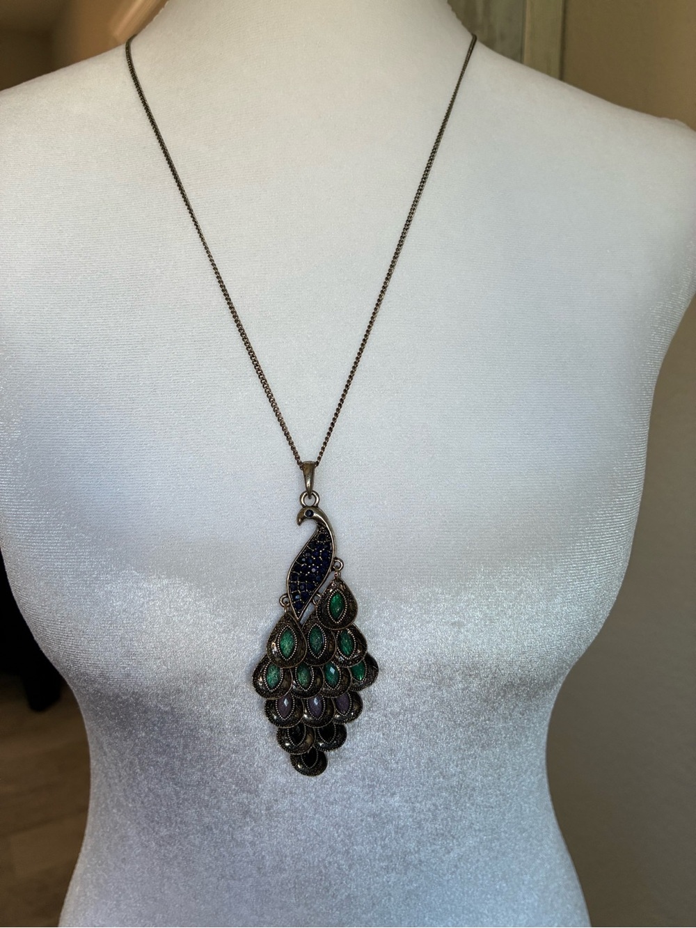 Peacock Teardrop Statement Necklace - Green & Blue